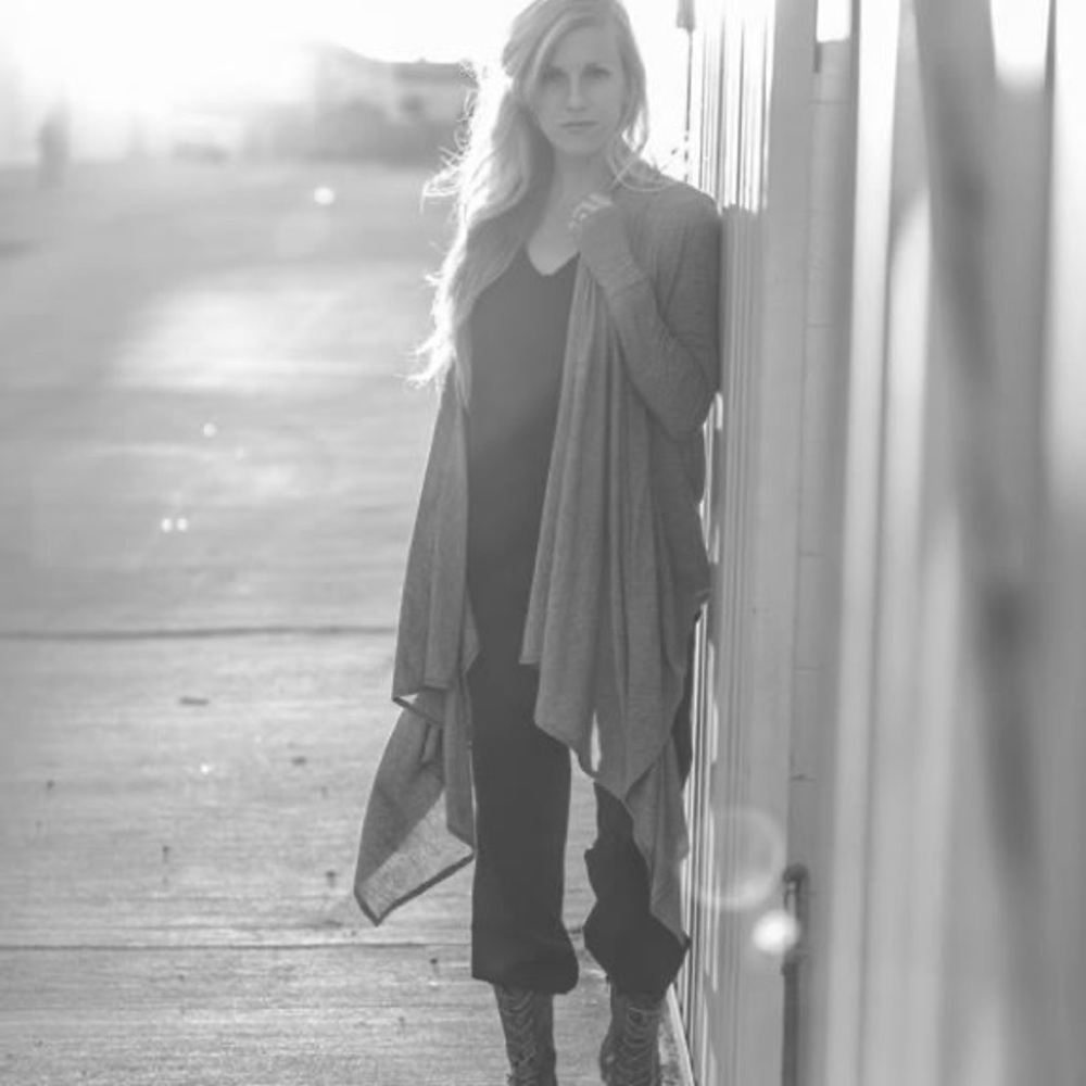 The Whitney Wrap UPF50+ in eco friendly fiber made in USA